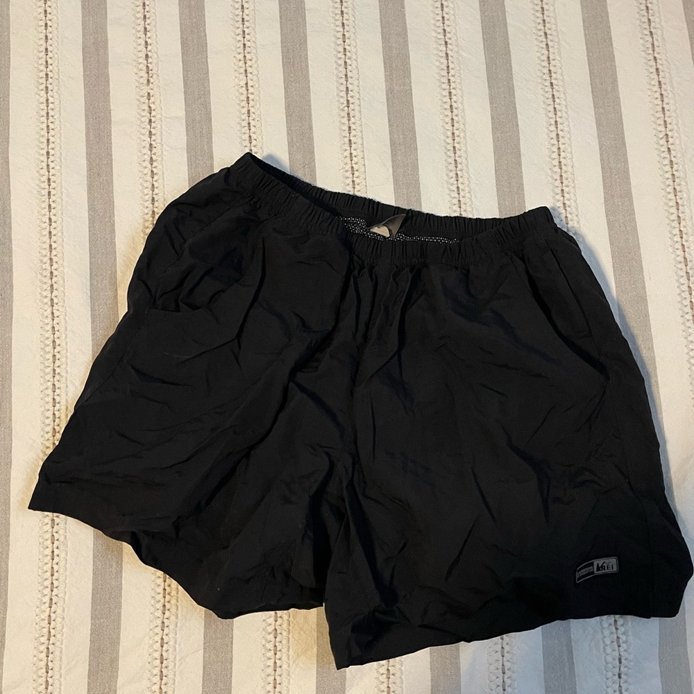 Women’s medium REI mountain bike shorts with chamois